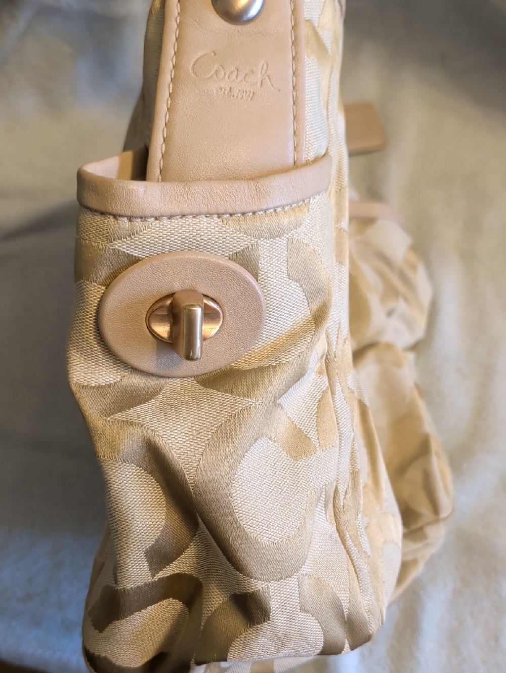 Coach Beige Signature Jacquard Shoulder Bag - Picture 3 of 8